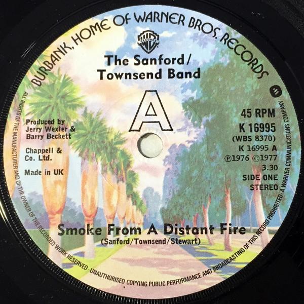 7inch Record SANFORD-TOWNSEND BAND - Smoke From A Distant Fire / Lou K16995 Warner Bros. Re 1977 UK Rock Used
7inch Record SANFORD-TOWNSEND BAND - Smoke From A Distant Fire / Lou K16995 Warner Bros. Re 1977 UK Rock Used