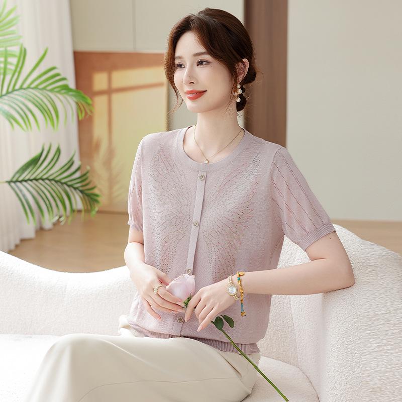 Elegant Rhinestone Knit Top - Cool, Breathable T-Shirt for Moms, 2026 Summer Style, Versatile for Middle-Aged & Elderly Women 115 (50-57.5 kg) світло-рожевий колір
Elegant Rhinestone Knit Top - Cool, Breathable T-Shirt for Moms, 2026 Summer Style, Versatile for Middle-Aged & Elderly Women 115 (50-57.5 kg) світло-рожевий колір