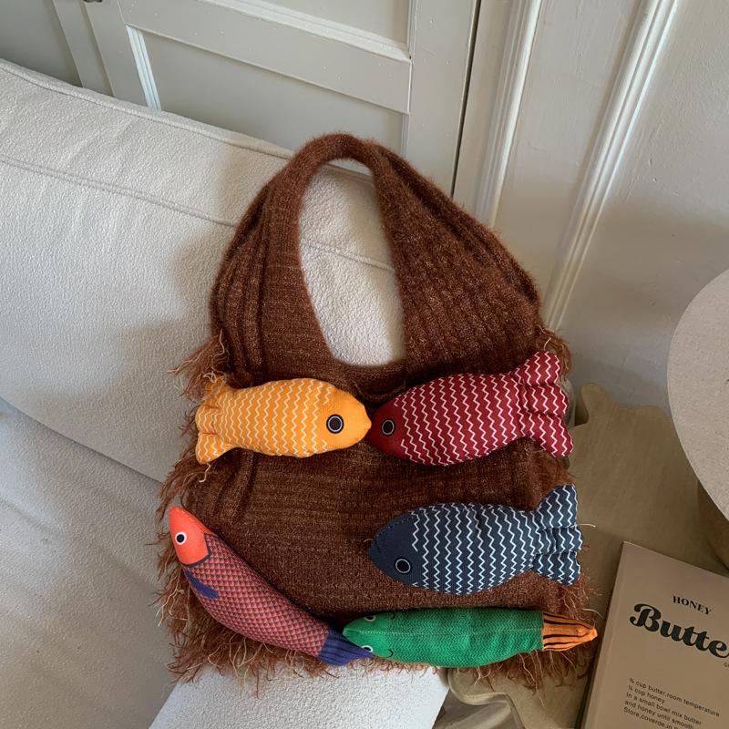 Персонализированная повседневная сумка-тоут большой вместимости, модный зарубежный тренд, новая сумка 2025 осень-зима, женская сумка-тоут коричневый
Персонализированная повседневная сумка-тоут большой вместимости, модный зарубежный тренд, новая сумка 2025 осень-зима, женская сумка-тоут коричневый