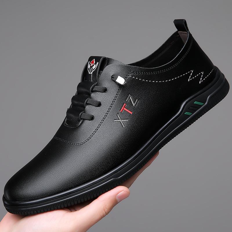 Summer leather shoes soft leather men s soft soles men s business casual shoes one pedal hundred towers light white shoes 44 чорний
Summer leather shoes soft leather men s soft soles men s business casual shoes one pedal hundred towers light white shoes 44 чорний