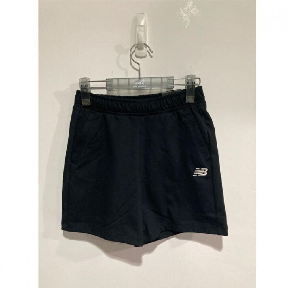 New Balance Шорты W Essential из 4 частей, одинарные, сетчатые, nbnvf2W422, черные (19)BLACK/70(S)
New Balance Шорты W Essential из 4 частей, одинарные, сетчатые, nbnvf2W422, черные (19)BLACK/70(S)