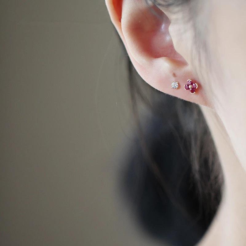 S925 Sterling Silver Small Flower Stud Earrings - Cute, Minimalist, Light Luxury for Women 925 Silver
S925 Sterling Silver Small Flower Stud Earrings - Cute, Minimalist, Light Luxury for Women 925 Silver