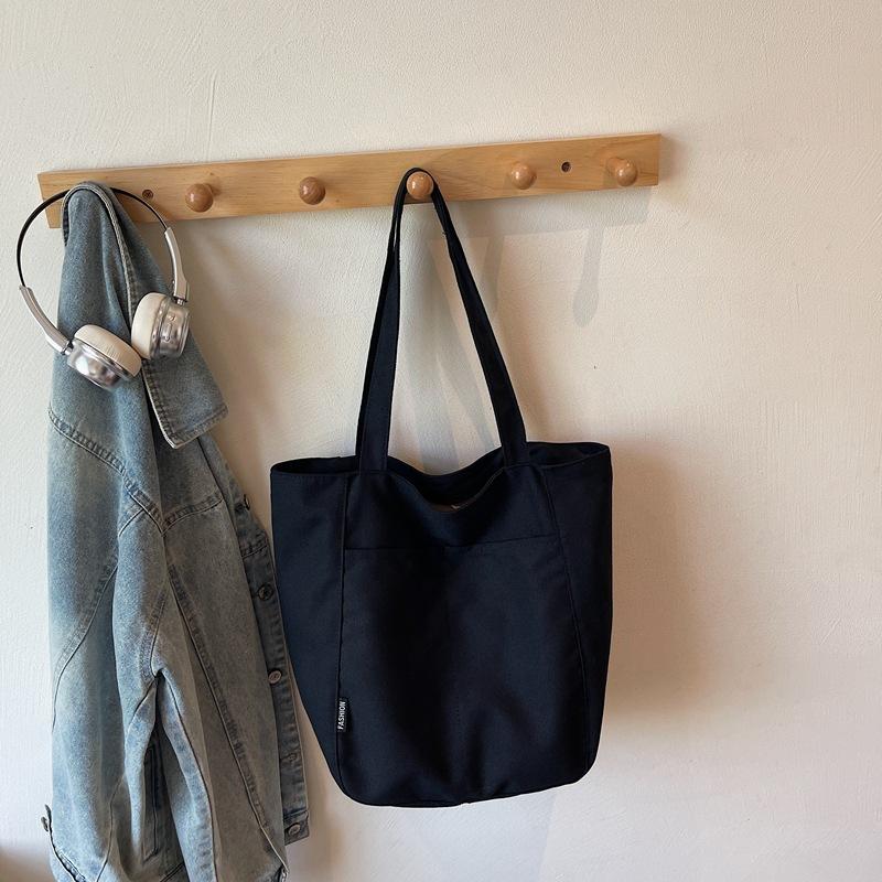 shoulder bag canvas large capacity commuter bag leisure bag autumn bag handbag armpit bag чорний
shoulder bag canvas large capacity commuter bag leisure bag autumn bag handbag armpit bag чорний
