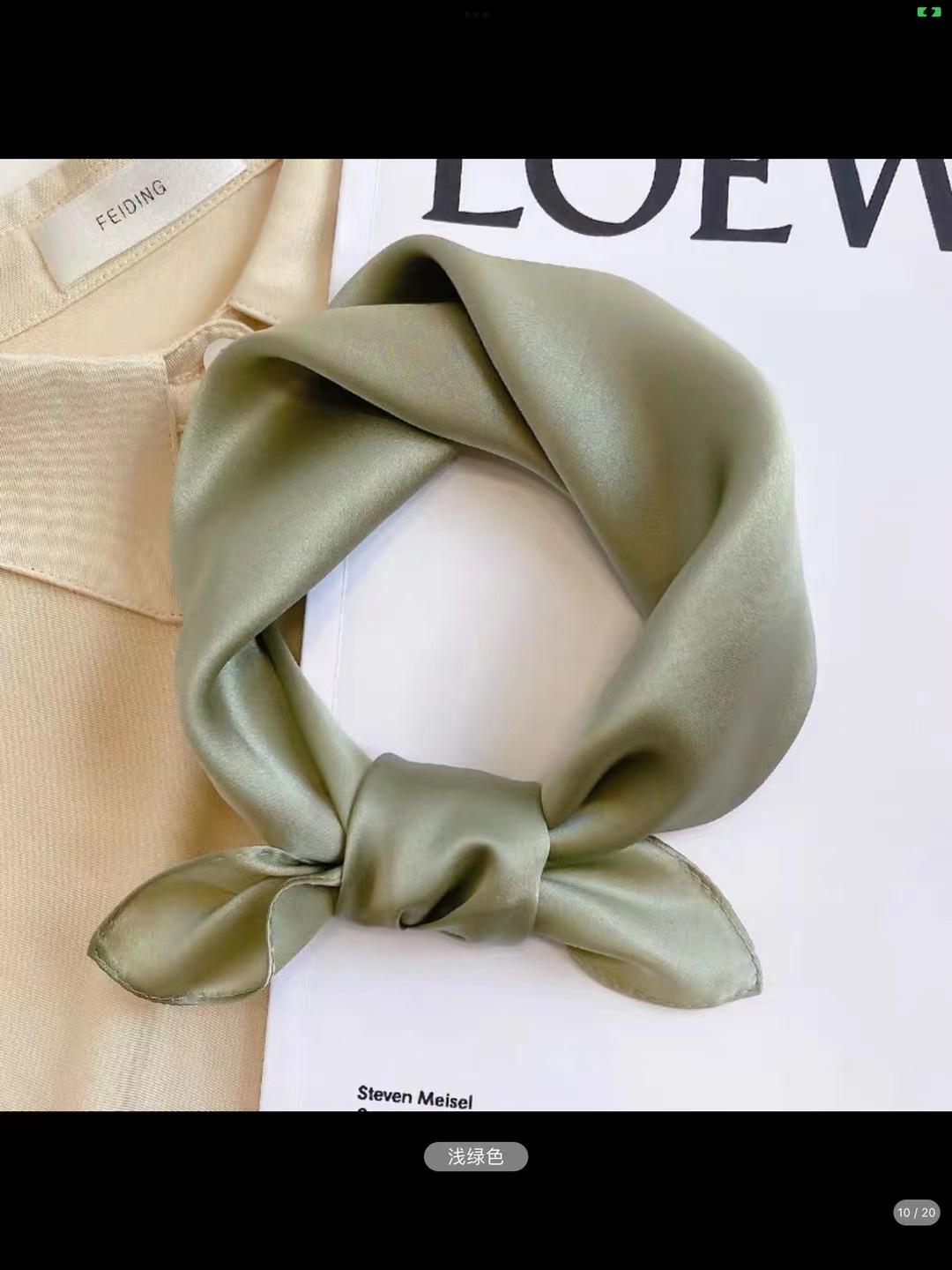 Однотонный маленький квадратный шарф, шелковый шарф для женщин 70 * 70, однотонный, простой и универсальный, сезонный, профессиональный, банковский, стюардесса, маленький воротник 70*70cm армия зеленый
Однотонный маленький квадратный шарф, шелковый шарф для женщин 70 * 70, однотонный, простой и универсальный, сезонный, профессиональный, банковский, стюардесса, маленький воротник 70*70cm армия зеленый