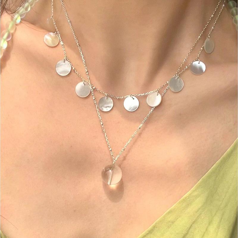 Round shell fringed necklace fashion holiday style versatile collarbone chain niche light luxury high-end jewelry women
Round shell fringed necklace fashion holiday style versatile collarbone chain niche light luxury high-end jewelry women