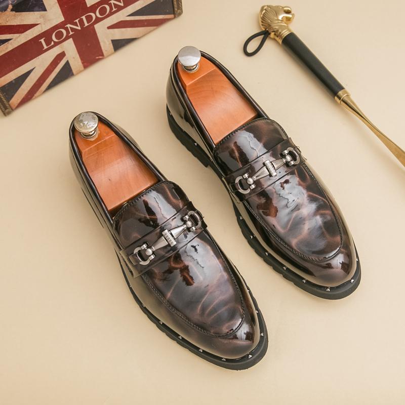 Fashion Men Green Brown Rivet Fashionable Lacquer Leather Shoes Trendy Pointed Hairstylist Leather Shoes Business Non Slip Driving Shoes 38
Fashion Men Green Brown Rivet Fashionable Lacquer Leather Shoes Trendy Pointed Hairstylist Leather Shoes Business Non Slip Driving Shoes 38