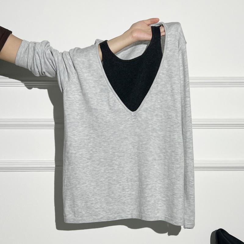 Contrasting color fake two-piece neck-hanging knitted long-sleeved women s autumn and winter new design beautiful small top one size fits all серый
Contrasting color fake two-piece neck-hanging knitted long-sleeved women s autumn and winter new design beautiful small top one size fits all серый