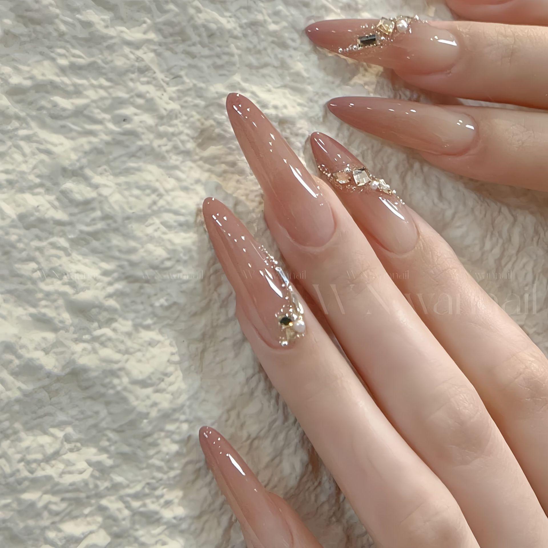 Elegant Handmade Press-On Nails with Ribbon and Rhinestones: Versatile, High-End Style for a Radiant Look
Elegant Handmade Press-On Nails with Ribbon and Rhinestones: Versatile, High-End Style for a Radiant Look