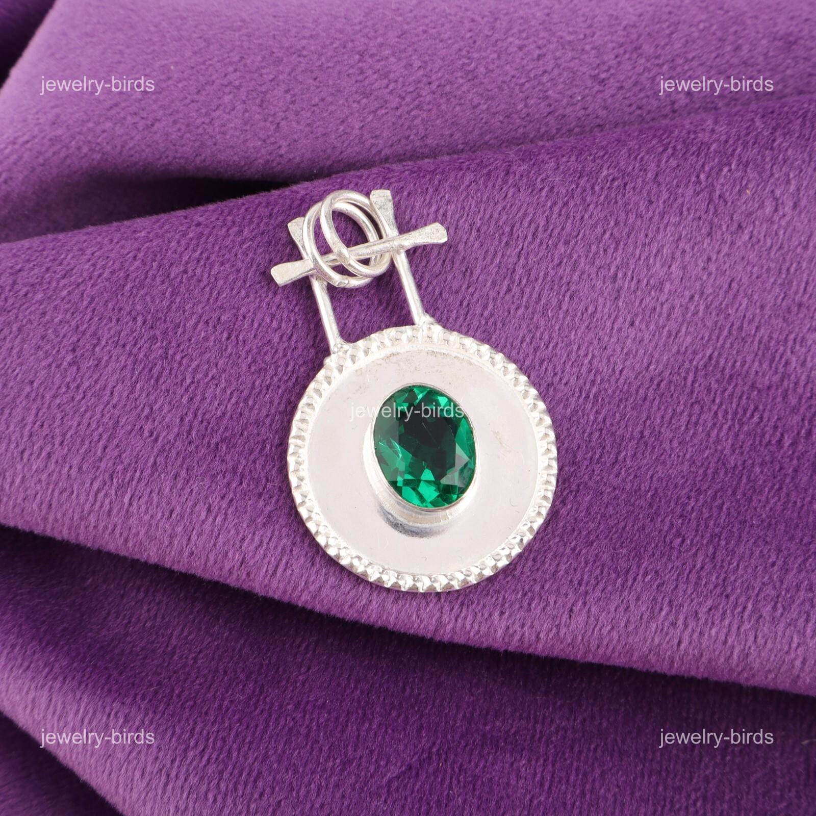 Oval Green Emerald Gemstone Sterling Silver Mother Gift Birthday May New Pendant PP-57-5
Oval Green Emerald Gemstone Sterling Silver Mother Gift Birthday May New Pendant PP-57-5
