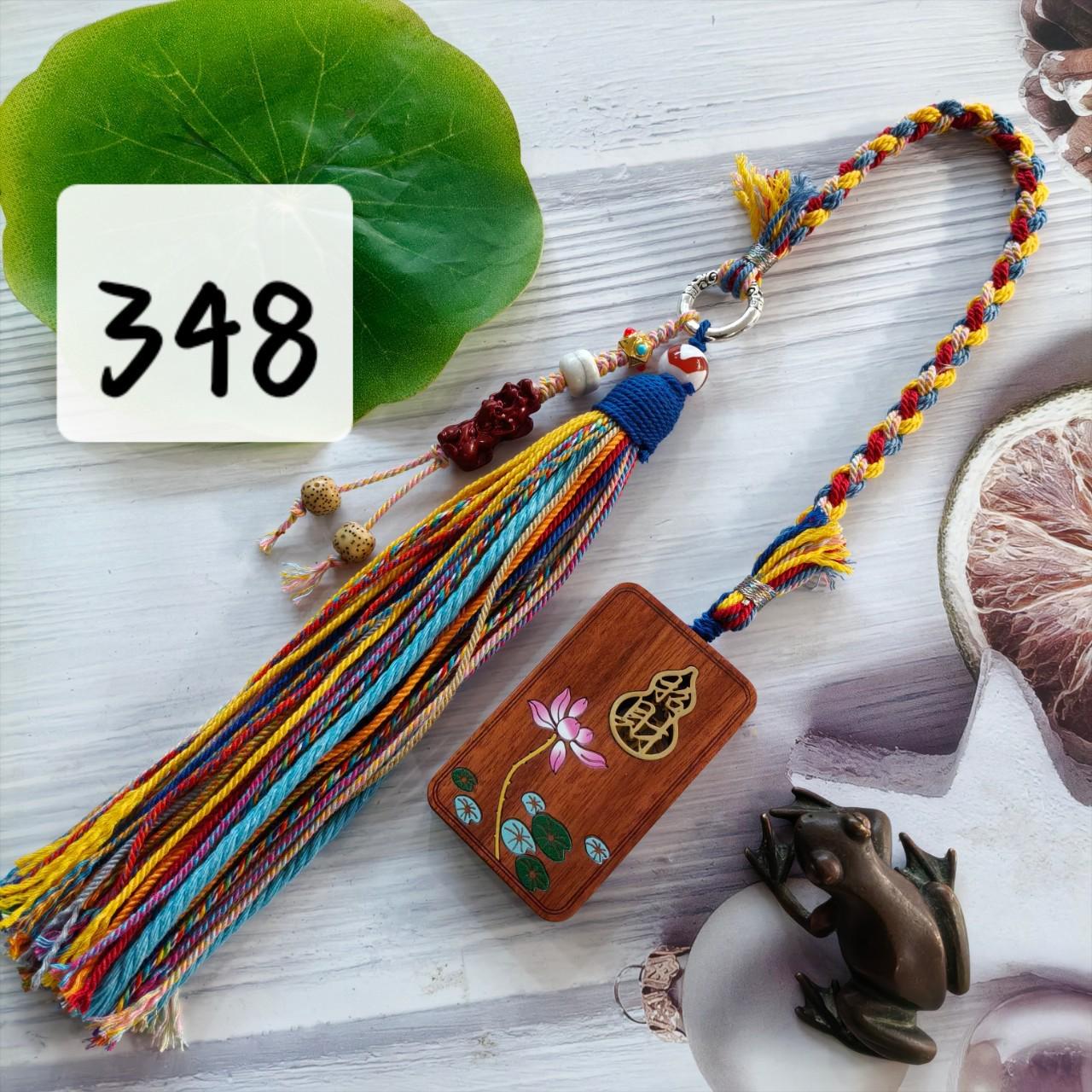 Quince Wood Car Pendant: Wealth-Attracting Rearview Mirror Ornament & Peace Talisman Pendant Car Ornament
Quince Wood Car Pendant: Wealth-Attracting Rearview Mirror Ornament & Peace Talisman Pendant Car Ornament