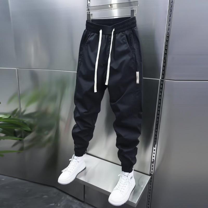 Модные укороченные брюки для мужчин 2023 года: Повседневная спортивная одежда на весну и осень.
Модные укороченные брюки для мужчин 2023 года: Повседневная спортивная одежда на весну и осень.