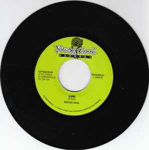 7inch Record BEENIE MAN / GUYANESE - Life / What A Perdicament NONE Young Blood Rec 2002 Jamaica Reggae, Ska & Dub Used
7inch Record BEENIE MAN / GUYANESE - Life / What A Perdicament NONE Young Blood Rec 2002 Jamaica Reggae, Ska & Dub Used