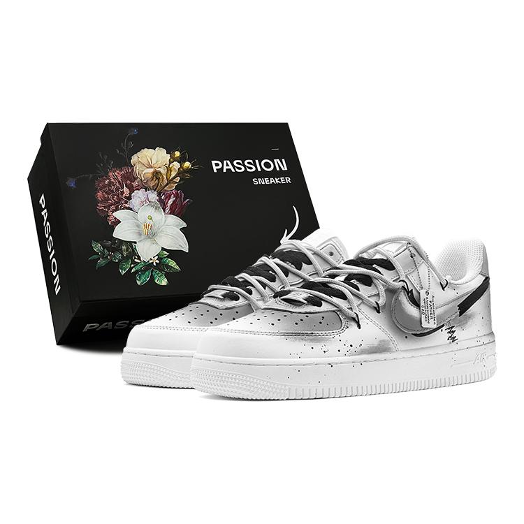 Nike Air Force 1 Low Air Force 1 CNY Offer, Ink Splash Hook, Urban Techwear Low top Skateboard Shoes Men s Gray White CW2288-111(TeamS-S-BOX) 40.5
Nike Air Force 1 Low Air Force 1 CNY Offer, Ink Splash Hook, Urban Techwear Low top Skateboard Shoes Men s Gray White CW2288-111(TeamS-S-BOX) 40.5