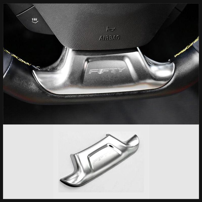 Декоративная наклейка на руль из нержавеющей стали QHCP, подходящая для Chevrolet Camaro 2016 года - стильный интерьер автомобиля Hollow Out Type
Декоративная наклейка на руль из нержавеющей стали QHCP, подходящая для Chevrolet Camaro 2016 года - стильный интерьер автомобиля Hollow Out Type