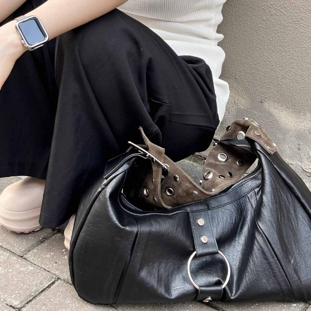 Large Capacity Wide Strap Rivet Crossbody Bag PU Leather Y2K Shoulder Bag Outdoor чорний
Large Capacity Wide Strap Rivet Crossbody Bag PU Leather Y2K Shoulder Bag Outdoor чорний