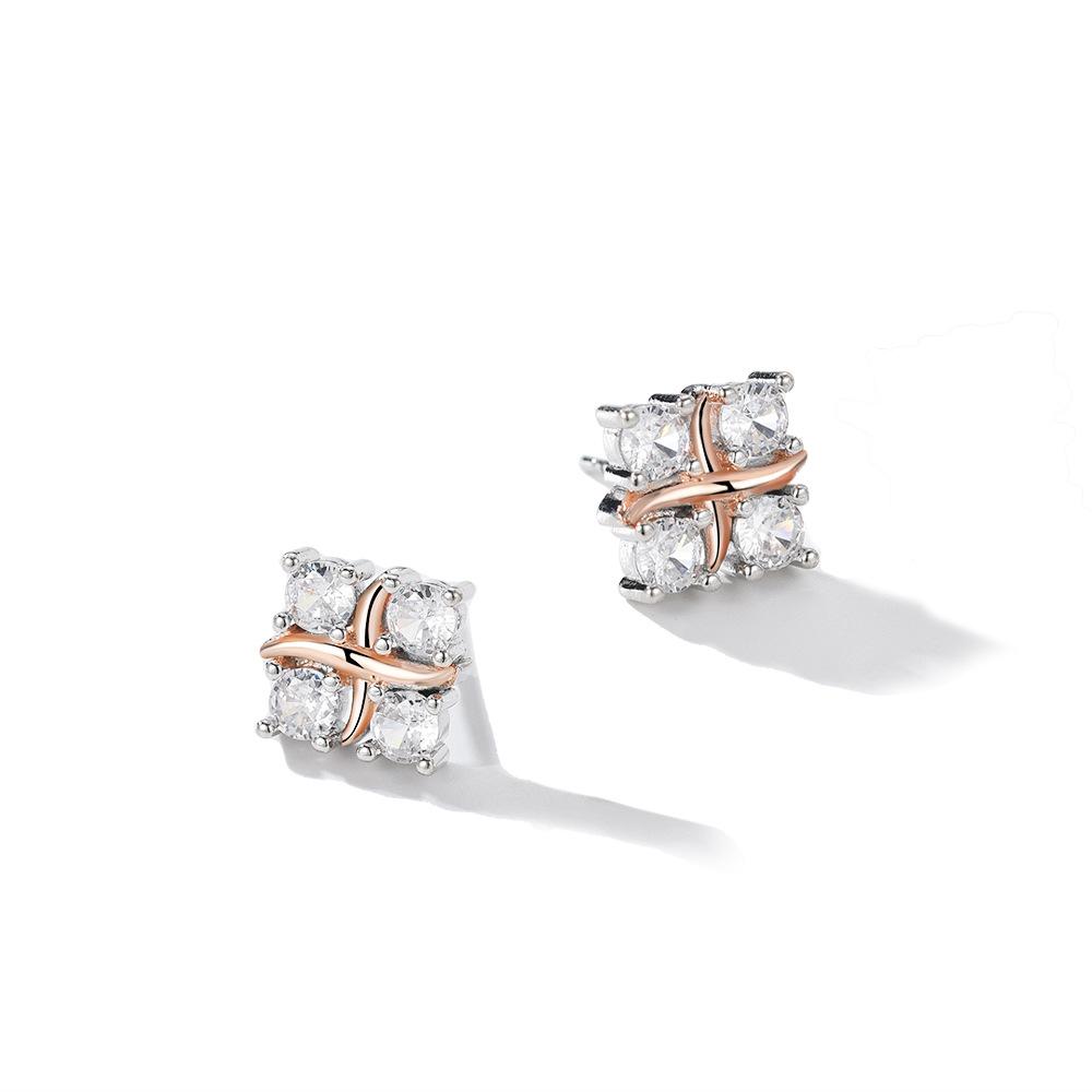 Hip Hop Thorns Light Luxury Earrings Four Diamonds Color Separation Versatile Simple Trend Stud Earrings Men And Women
Hip Hop Thorns Light Luxury Earrings Four Diamonds Color Separation Versatile Simple Trend Stud Earrings Men And Women