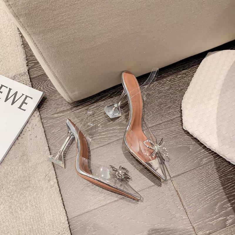 Spring and summer new transparent crystal fairy sandals pointed thin heel rhinestone bow empty single shoes 41
Spring and summer new transparent crystal fairy sandals pointed thin heel rhinestone bow empty single shoes 41
