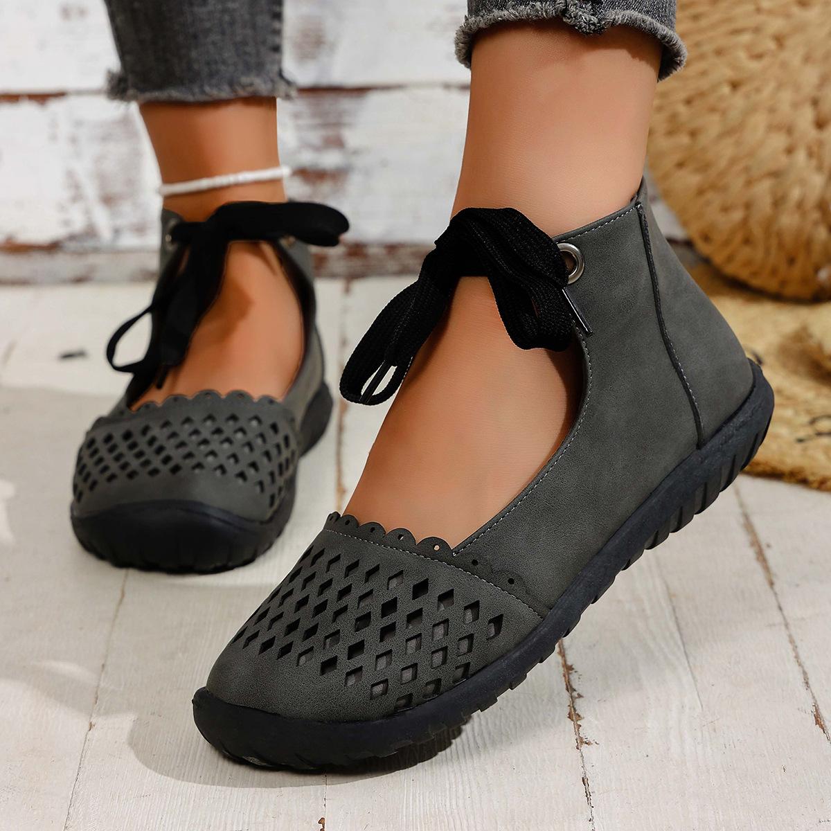 New single shoes flat bottom bag head hollow solid color front strap large size casual single shoes 43 темно-сірий
New single shoes flat bottom bag head hollow solid color front strap large size casual single shoes 43 темно-сірий