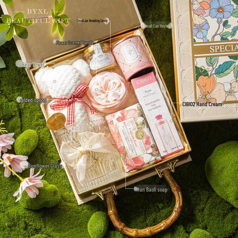 WJ Secret Garden Glass Cup & Spa Gift Set
WJ Secret Garden Glass Cup & Spa Gift Set