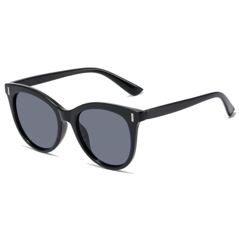High Quality Popular Fashion Square Sun Glasses Women Retro Candy Color Men Punk Shades UV400 Trending Sun Glasses as picture
High Quality Popular Fashion Square Sun Glasses Women Retro Candy Color Men Punk Shades UV400 Trending Sun Glasses as picture