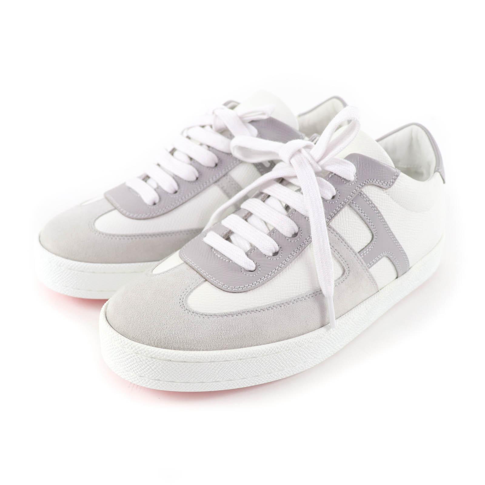 Pristine HERMES sneakers boomerang white leather Women 35 Used
Pristine HERMES sneakers boomerang white leather Women 35 Used