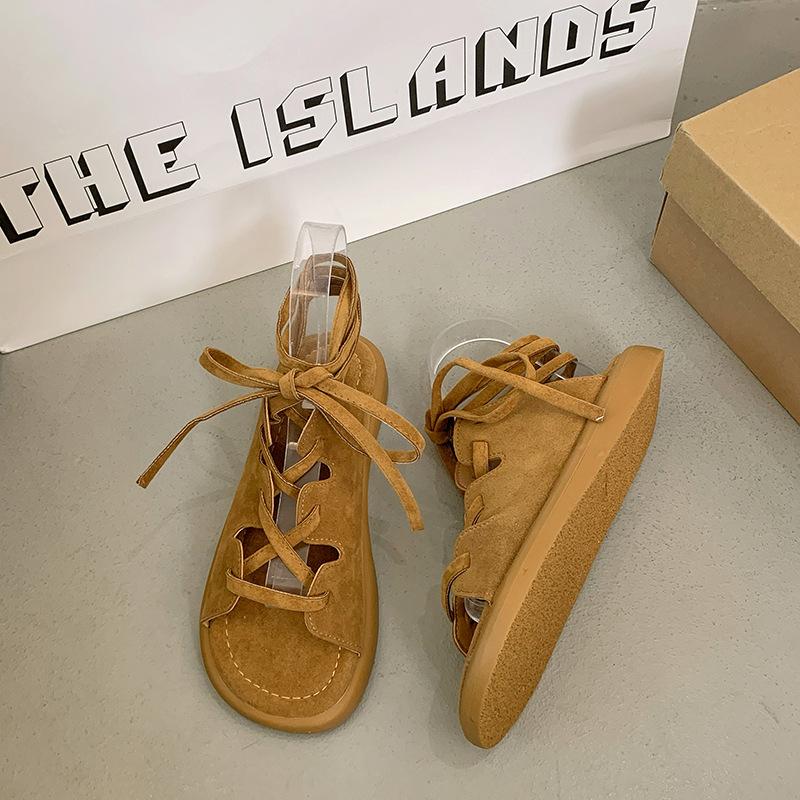 2025 лето новые сандалии с ремешком на щиколотке с круглым носком, удобная пляжная обувь, внешняя торговля, большой размер, сандалии на платформе женские 40
2025 лето новые сандалии с ремешком на щиколотке с круглым носком, удобная пляжная обувь, внешняя торговля, большой размер, сандалии на платформе женские 40