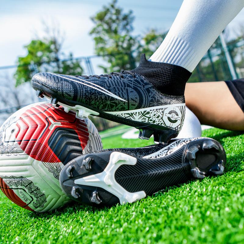 High-top football shoes men s AG long nails TF broken nails football shoes women s lawn youth training football shoes 35
High-top football shoes men s AG long nails TF broken nails football shoes women s lawn youth training football shoes 35