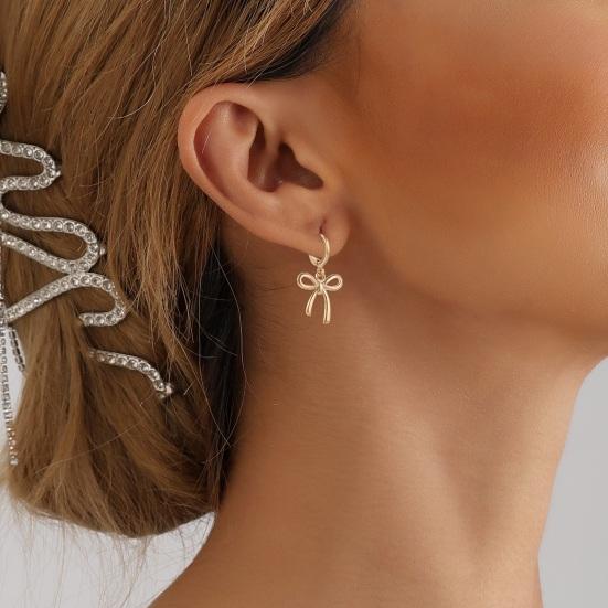 Yousheng 1 пара женских серег в форме банта, полые полированные гладкие украшения для ушей, ювелирные изделия, серьги для выпускного вечера, свидания, вечеринки, короткие висячие серьги A
Yousheng 1 пара женских серег в форме банта, полые полированные гладкие украшения для ушей, ювелирные изделия, серьги для выпускного вечера, свидания, вечеринки, короткие висячие серьги A