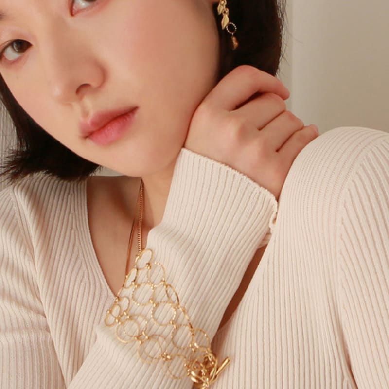 LAYERMOOD layer circle bracelet-pearl free
LAYERMOOD layer circle bracelet-pearl free