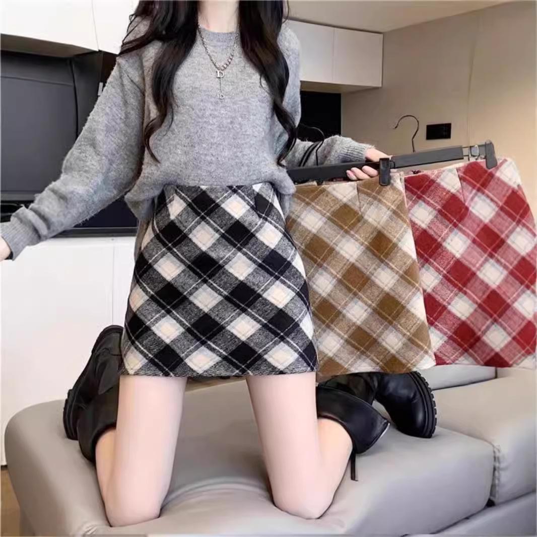 Plaid A-line Woolen Midi Skirt - High Waist, 150cm, Vintage Style for Autumn/Winter XS (70-80 jin)
Plaid A-line Woolen Midi Skirt - High Waist, 150cm, Vintage Style for Autumn/Winter XS (70-80 jin)