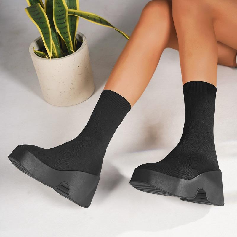 Ботинки челси на очень высоком каблуке, женская обувь 2024 года, новые массивные женские туфли, сексуальные туфли-лодочки на платформе, готические мотоциклетные зимние ботинки
Ботинки челси на очень высоком каблуке, женская обувь 2024 года, новые массивные женские туфли, сексуальные туфли-лодочки на платформе, готические мотоциклетные зимние ботинки