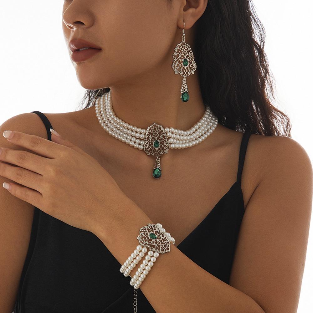 Baroque Style Bridal Tassel Drop Earrings Shiny Necklace Earring Set Pearl Beaded Bracelet Party Style 12
Baroque Style Bridal Tassel Drop Earrings Shiny Necklace Earring Set Pearl Beaded Bracelet Party Style 12