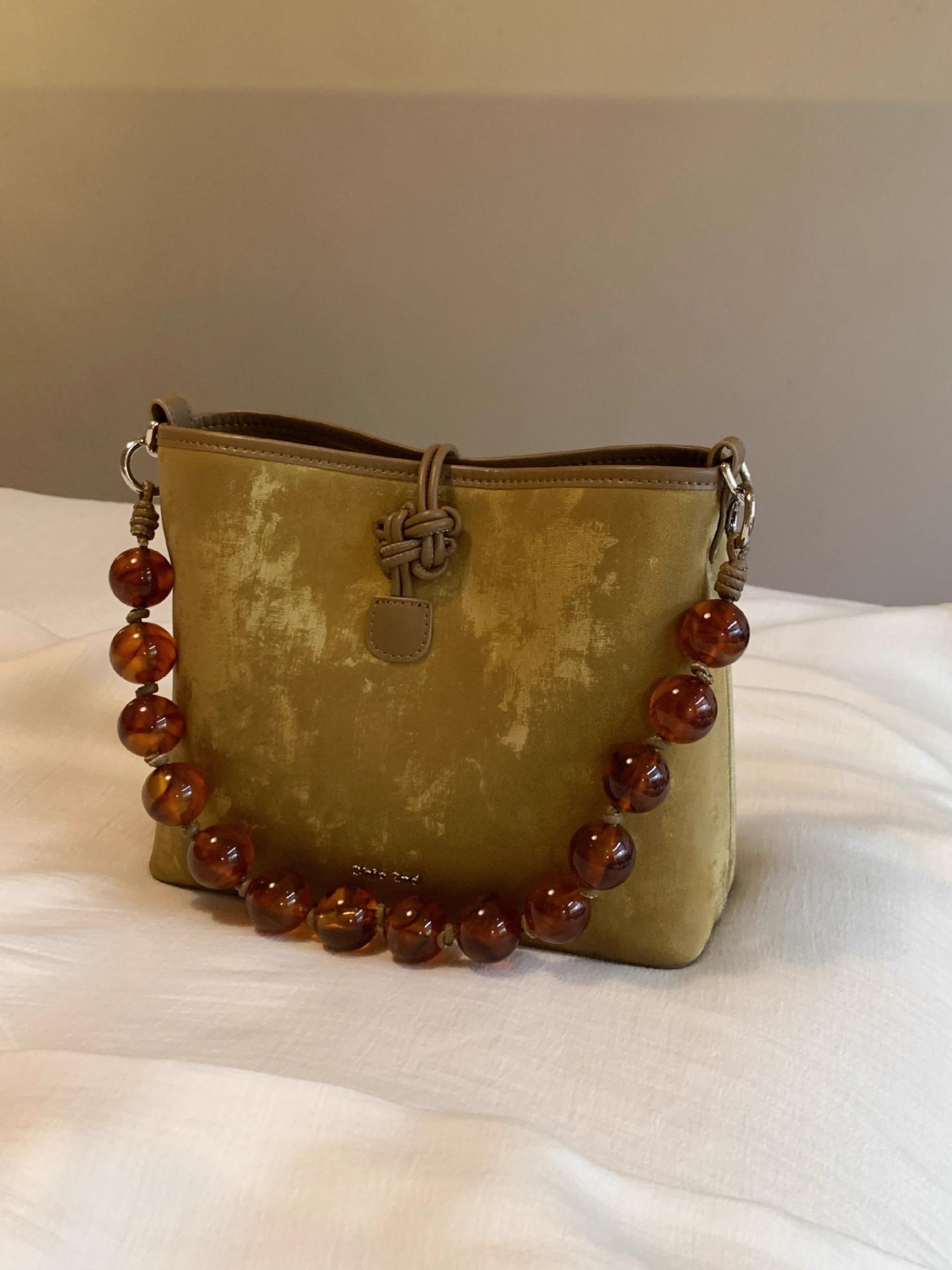 Yanyu Danqing жіноча сумка-тоут 2024 нова нішева дизайнерська сумка на одне плече/месенджер зелений
Yanyu Danqing жіноча сумка-тоут 2024 нова нішева дизайнерська сумка на одне плече/месенджер зелений