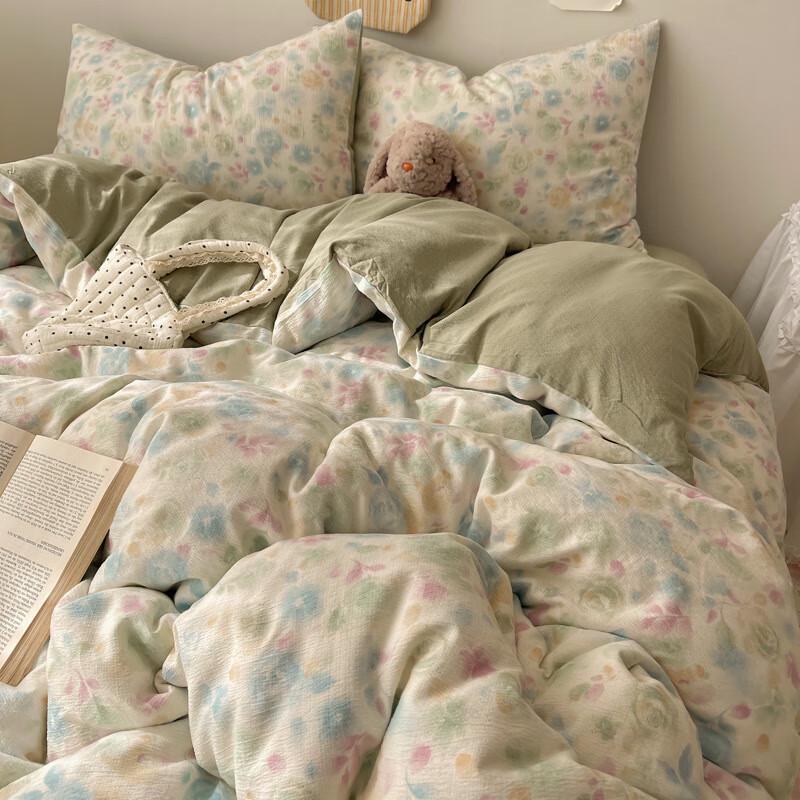 LISM Gardenia Bloom Bedding Set
LISM Gardenia Bloom Bedding Set