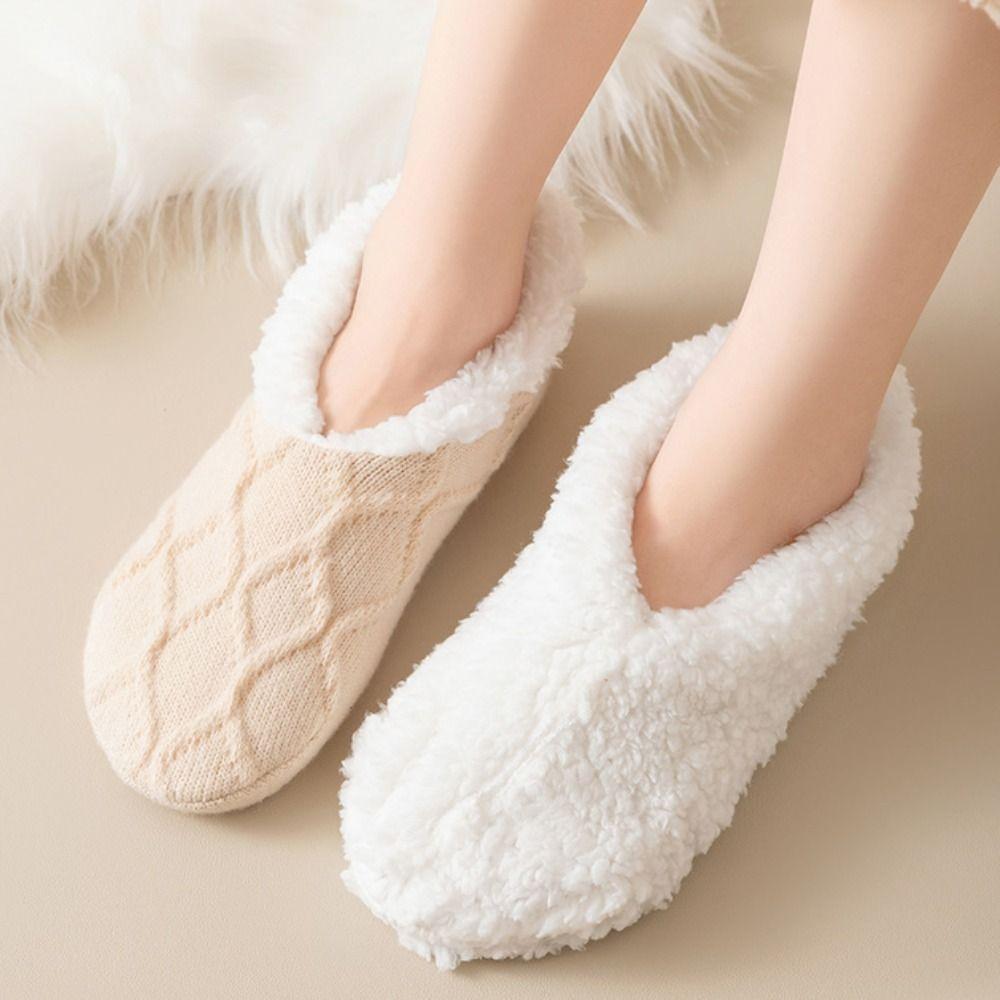 Lattice Thicken Velvet Socks Silica Gel Sleeping Socks Cute Winter Floor Socks Girls чорний
Lattice Thicken Velvet Socks Silica Gel Sleeping Socks Cute Winter Floor Socks Girls чорний