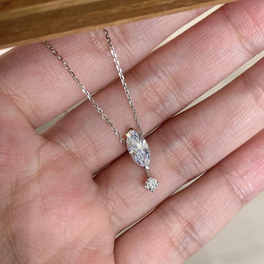 French Teardrop Horse Eye Necklace Female Flash Diamond Zircon Light Luxury Niche Cold Feeling Premium Light Luxury Collarbone Chain 2026 45CM
French Teardrop Horse Eye Necklace Female Flash Diamond Zircon Light Luxury Niche Cold Feeling Premium Light Luxury Collarbone Chain 2026 45CM