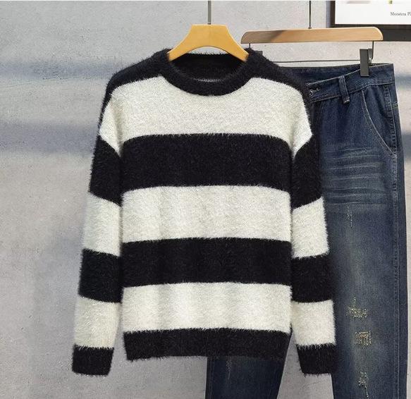 Striped Round Neck Men s Winter Knitwear - Trendy & Relaxed Style L білий
Striped Round Neck Men s Winter Knitwear - Trendy & Relaxed Style L білий