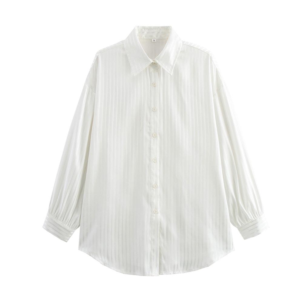 2025 Spring/Summer Women s Loose Silky Sunscreen Long-Sleeve Shirt with Turn-Down Collar Medium
2025 Spring/Summer Women s Loose Silky Sunscreen Long-Sleeve Shirt with Turn-Down Collar Medium