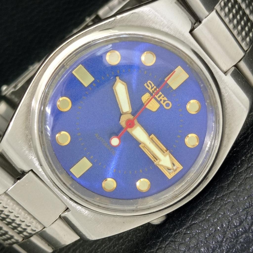 Б/У оригинальные винтажные часы SEIKO 5 AUTOMATIC JAPAN MENS C СИНИМ ЦИФЕРБЛАТОМ a433892-2 R119-a433892
Б/У оригинальные винтажные часы SEIKO 5 AUTOMATIC JAPAN MENS C СИНИМ ЦИФЕРБЛАТОМ a433892-2 R119-a433892