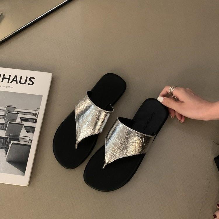 Platform slippers women s summer wear 2025 new fashion beach flip-flops women s sandals casual flip-flops sandals 35 чёрный
Platform slippers women s summer wear 2025 new fashion beach flip-flops women s sandals casual flip-flops sandals 35 чёрный