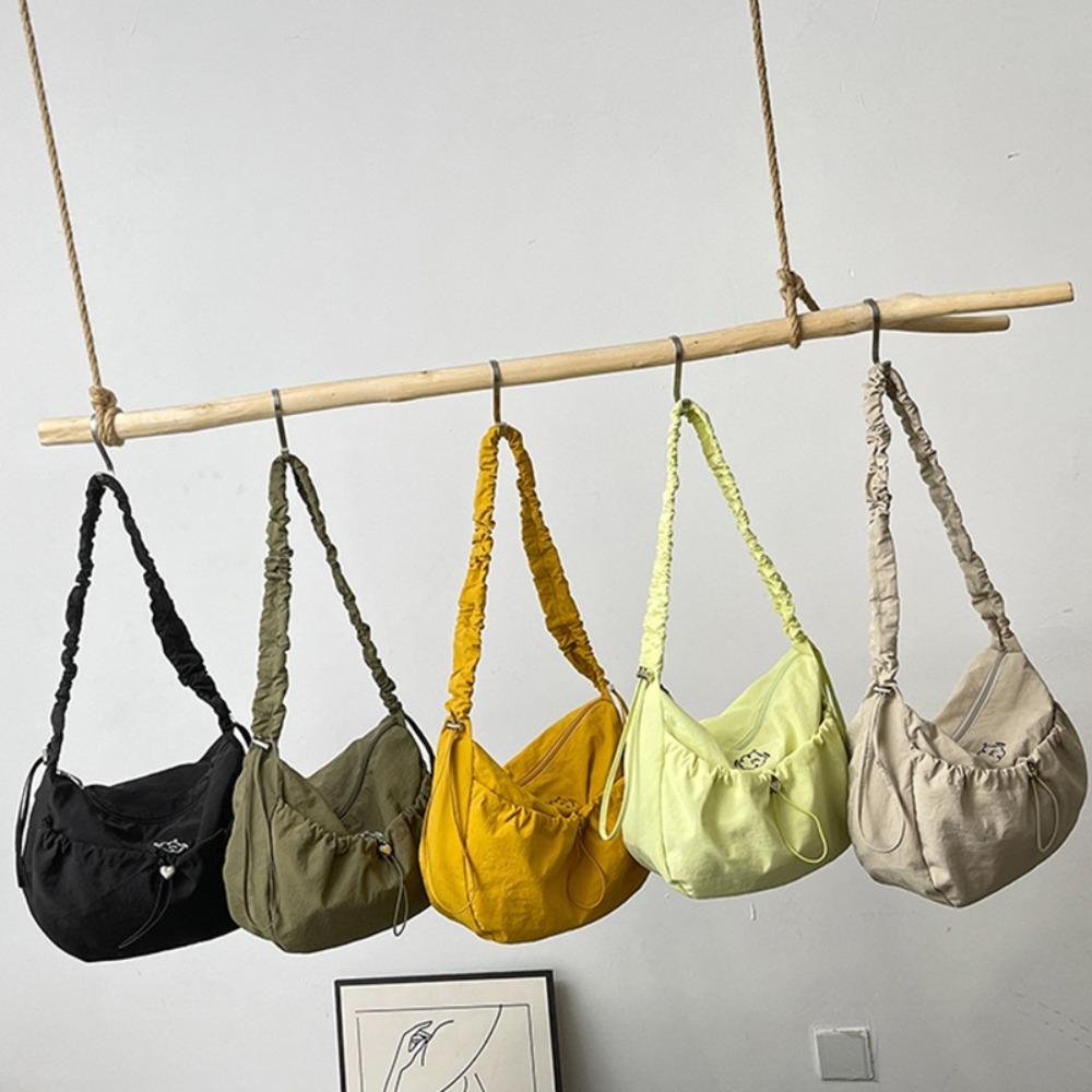 Solid Color Pleated Shoulder Bag Large-Capacity Tote Bag Trendy Drawstring Crossbody Bag Girls світло-зелений колір
Solid Color Pleated Shoulder Bag Large-Capacity Tote Bag Trendy Drawstring Crossbody Bag Girls світло-зелений колір