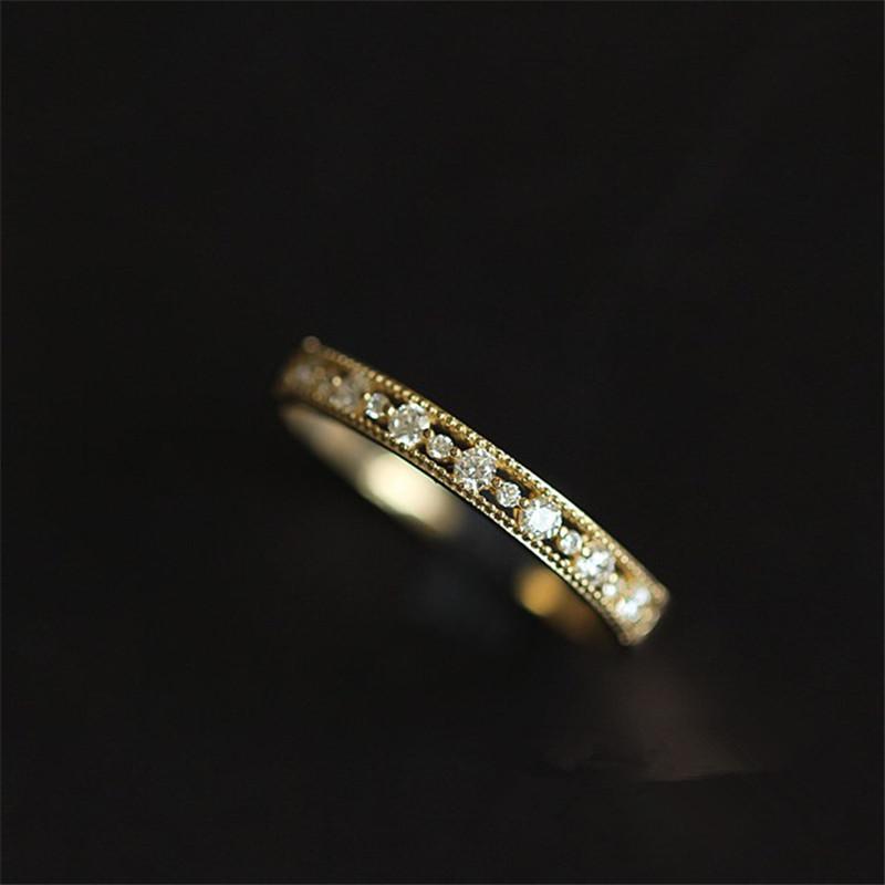 925 стерлингового серебра покрытие 14k золото японское ретро простое pavé кристалл полое кольцо женщины свет роскошь вечеринки ювелирные аксессуары
925 стерлингового серебра покрытие 14k золото японское ретро простое pavé кристалл полое кольцо женщины свет роскошь вечеринки ювелирные аксессуары
