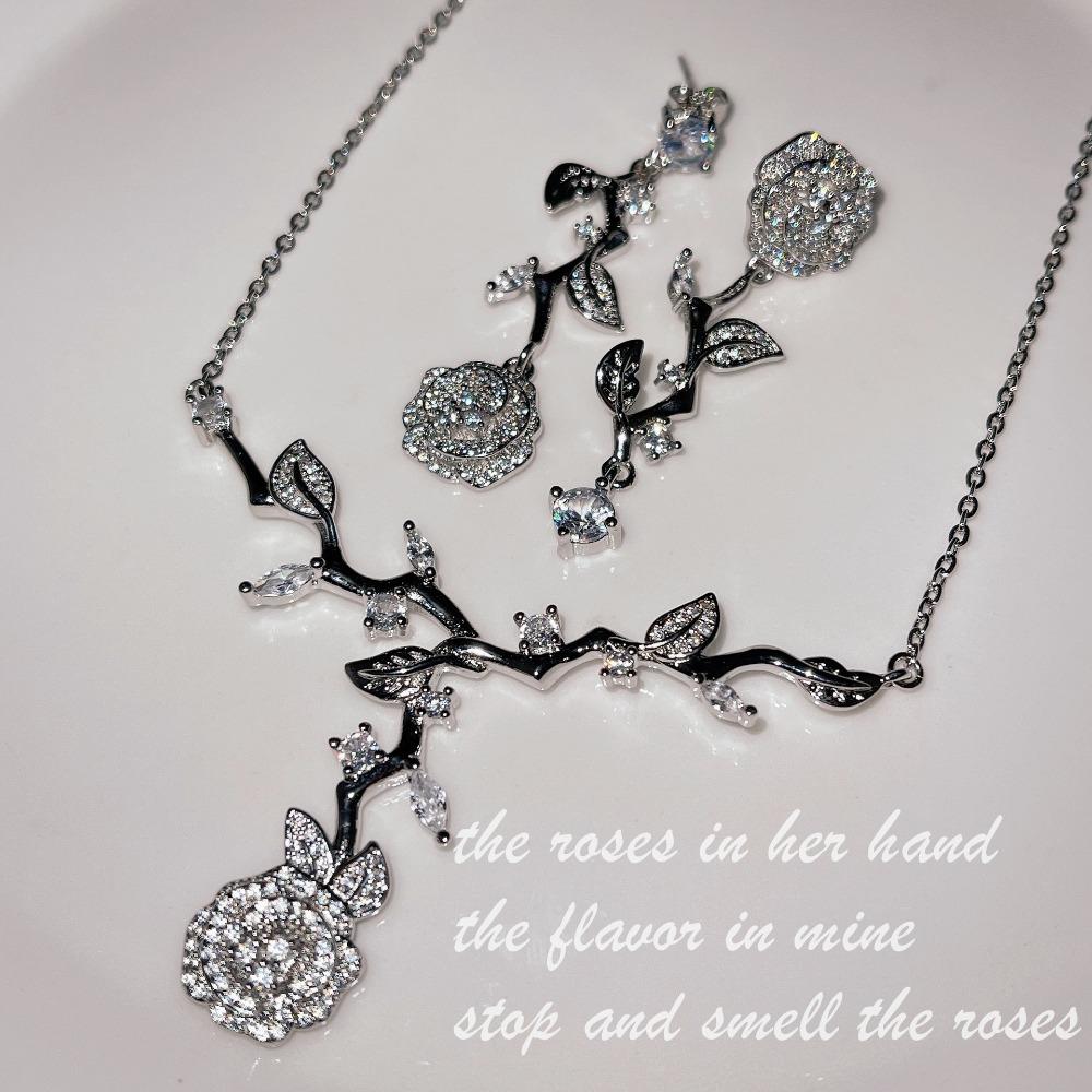 Elegant Garden Women Jewelry Set AB Rose Earrings and Camellia Necklace Luxury Fashion Accessories
Elegant Garden Women Jewelry Set AB Rose Earrings and Camellia Necklace Luxury Fashion Accessories