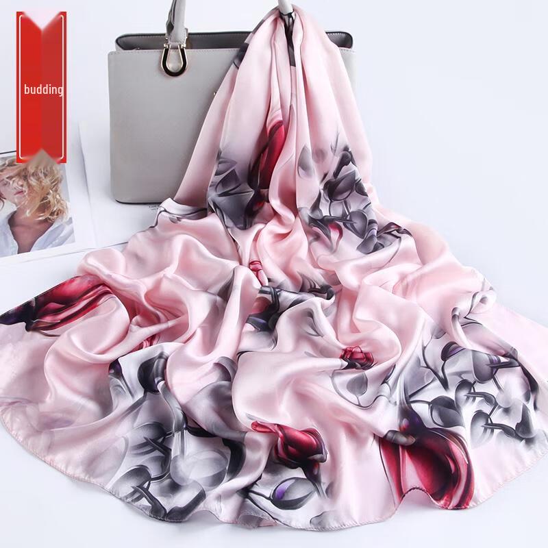 HANDUNYOU Mulberry Silk Scarf Gift Set
HANDUNYOU Mulberry Silk Scarf Gift Set
