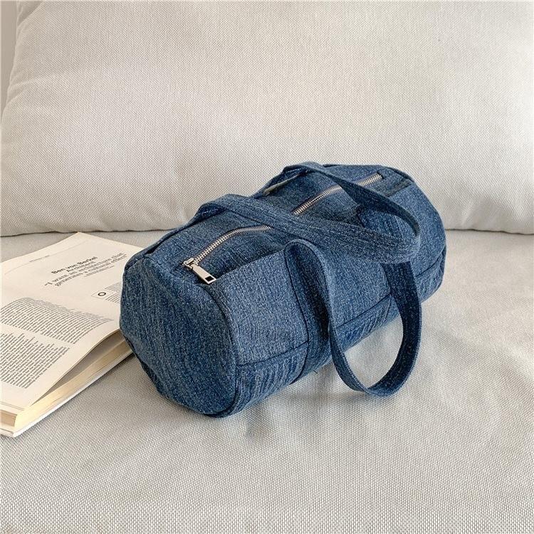 Fashionable Canvas Underarm Round Bucket Bag For Women Ideal For Daily Use темно-синього кольору
Fashionable Canvas Underarm Round Bucket Bag For Women Ideal For Daily Use темно-синього кольору