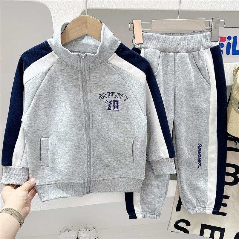 Boys Color Block Sports Tracksuit 2 Piece Set Kids Zip Up Jacket And Jogger Pants Toddler Casual Athletic Outfit For Boys 100cm серый
Boys Color Block Sports Tracksuit 2 Piece Set Kids Zip Up Jacket And Jogger Pants Toddler Casual Athletic Outfit For Boys 100cm серый