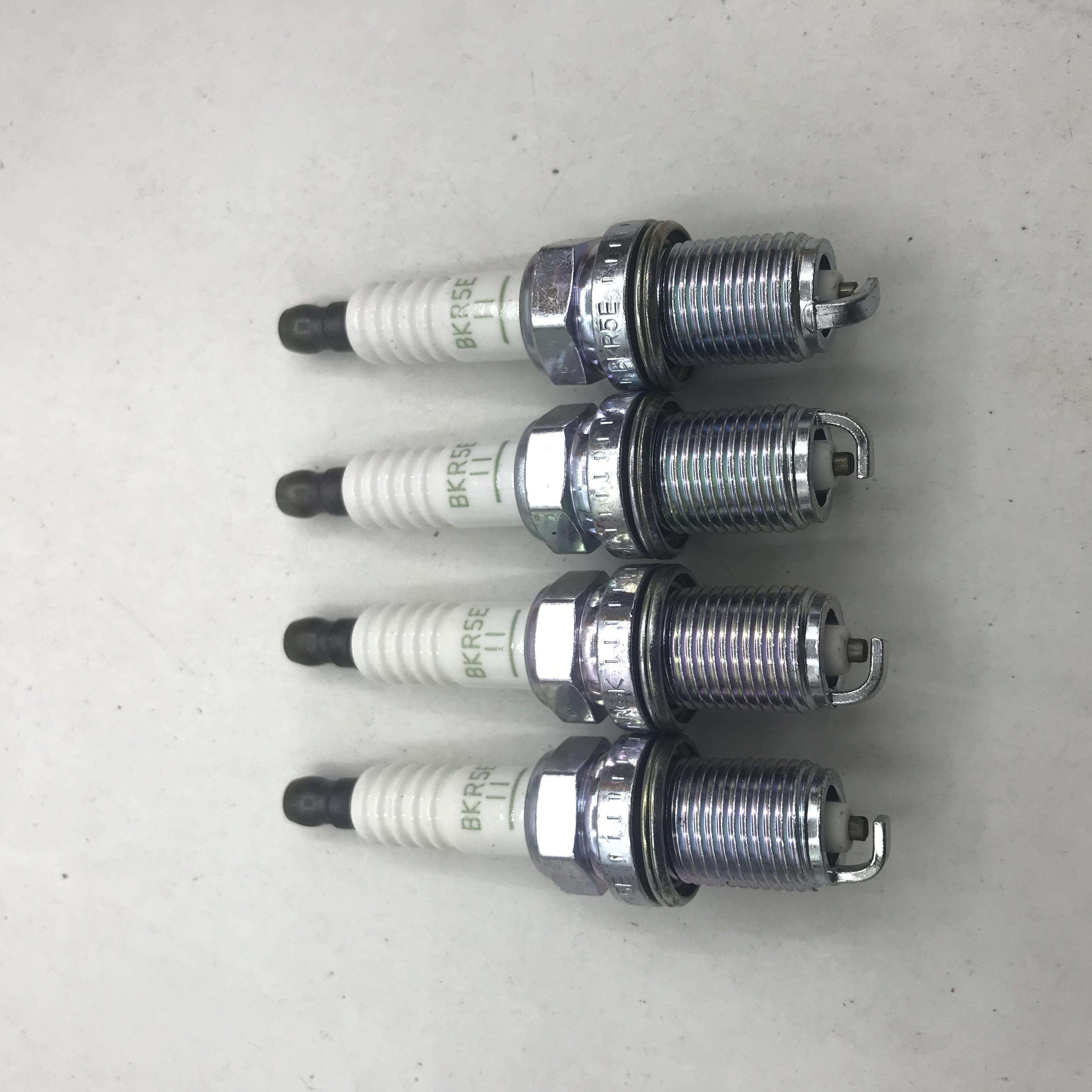 4 шт./лот BKR5E-11 6953 абсолютно новая свеча зажигания для Toyota Mazda Corolla Hyundai Mitsubishi Suzuki Paseo MR2 T100 Matrix BKR5E11 4pcs
4 шт./лот BKR5E-11 6953 абсолютно новая свеча зажигания для Toyota Mazda Corolla Hyundai Mitsubishi Suzuki Paseo MR2 T100 Matrix BKR5E11 4pcs