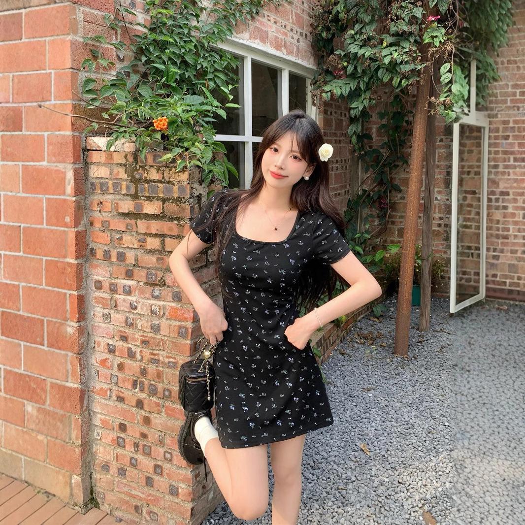 Women s French Floral Black Short-Sleeve Sweet & Spicy Bodycon Dress - Summer Slimming Square-Neck Large
Women s French Floral Black Short-Sleeve Sweet & Spicy Bodycon Dress - Summer Slimming Square-Neck Large