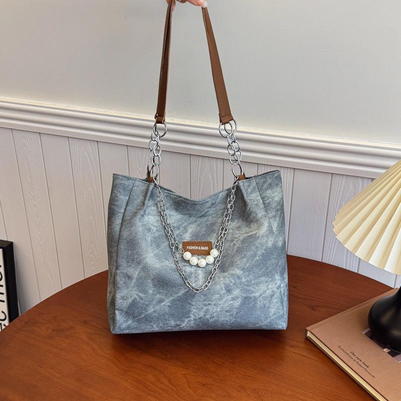 Женская сумка-тоут 2025 новая женская сумка высокая ценность одно плечо портативная сумка большой вместимости большая сумка сумка для отдыха
Женская сумка-тоут 2025 новая женская сумка высокая ценность одно плечо портативная сумка большой вместимости большая сумка сумка для отдыха