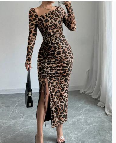 Leopard print dress L
Leopard print dress L